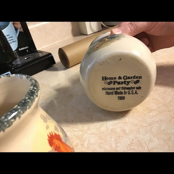 HOME & GARDEN PARTY  pottery containers w/Roosters - Picture 5 of 13